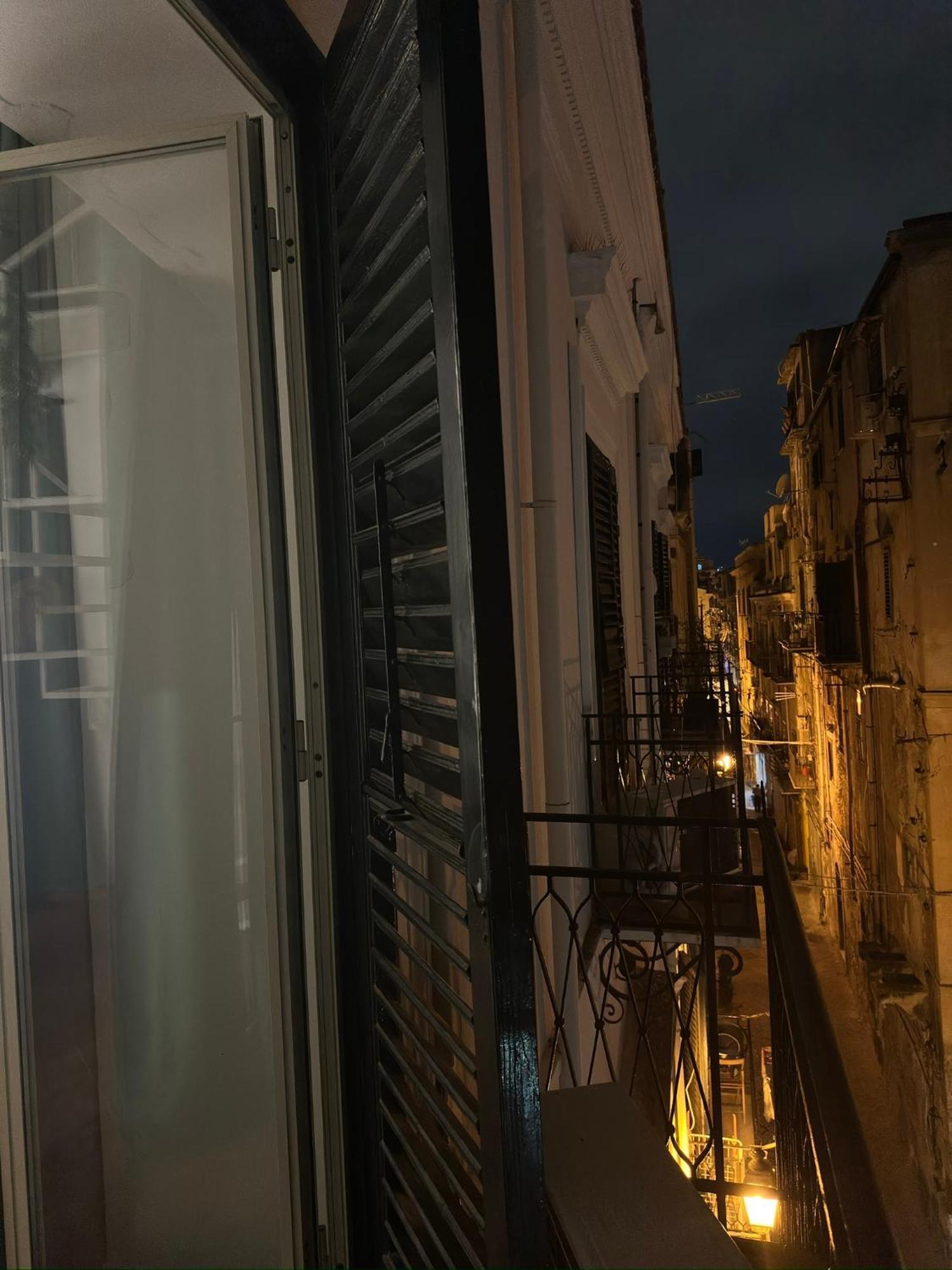 Donna Isabella A Ballaro Palermo Bagian luar foto