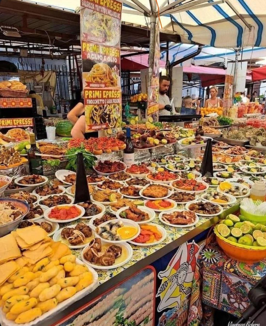 Donna Isabella A Ballaro Palermo Bagian luar foto