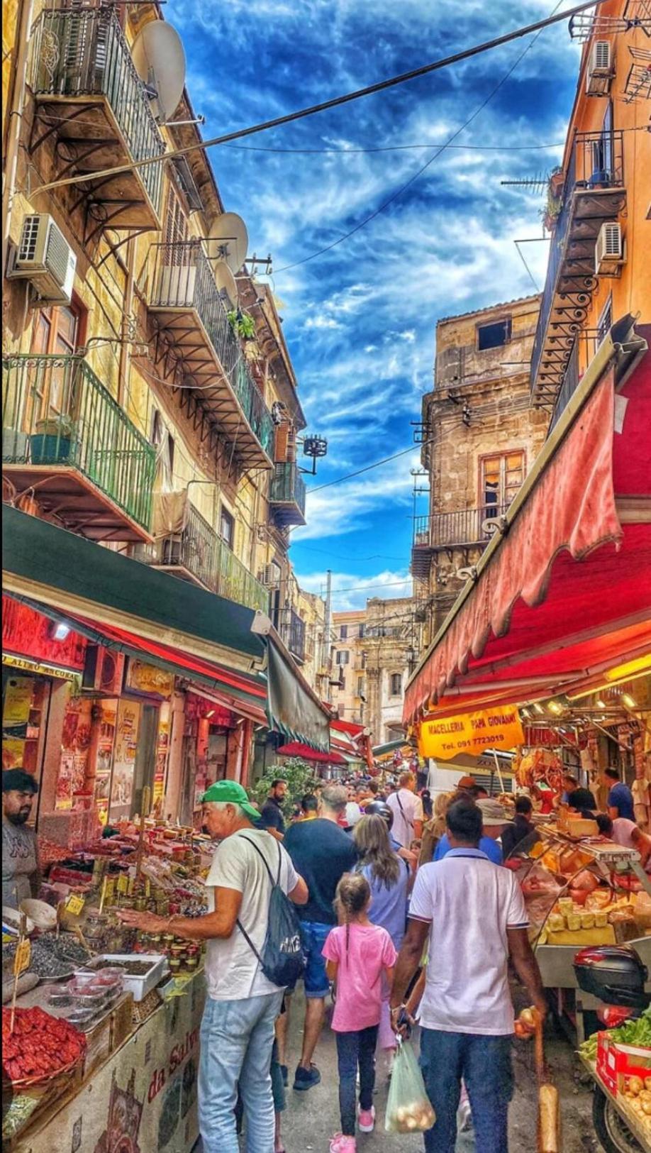 Donna Isabella A Ballaro Palermo Bagian luar foto